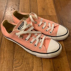 Converse light pink chuck taylor sneakers, size 7